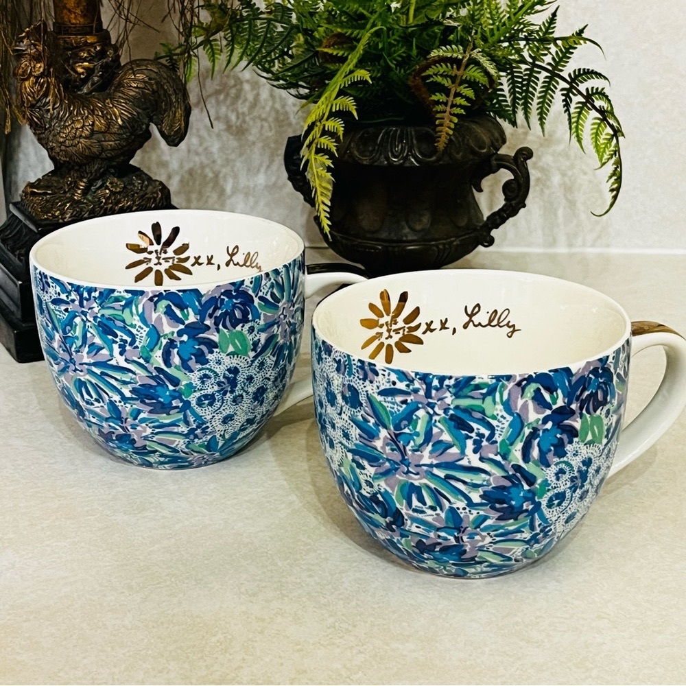 Pair of Lily Pulitzer Signed Floral Ceramic Coffee Tea Mugs "Lion Around”